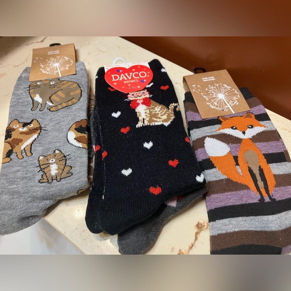 NWT Bundle of cute socks, size 5-9 - Picture 1 of 3